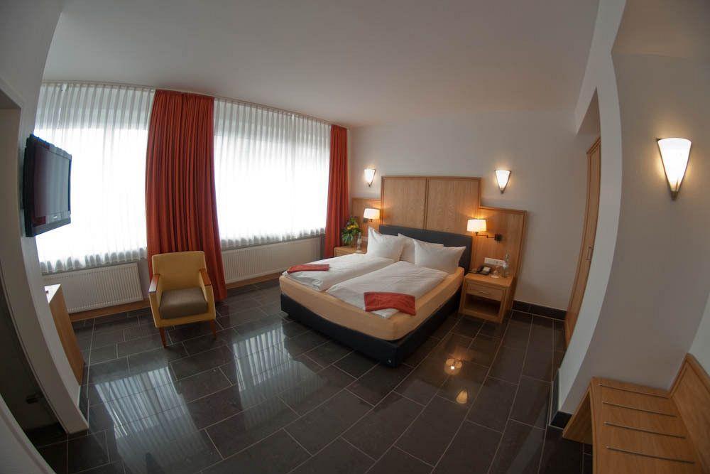 Hotel Conti Am Hauptbahnhof Мюнстер Экстерьер фото