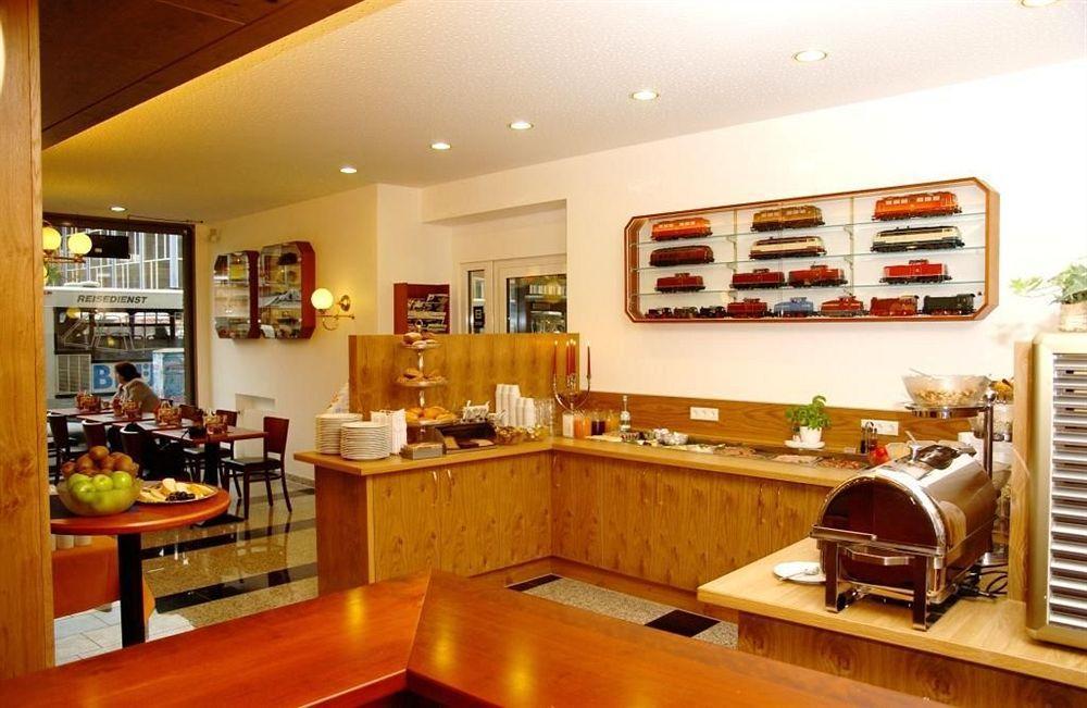 Hotel Conti Am Hauptbahnhof Мюнстер Ресторан фото
