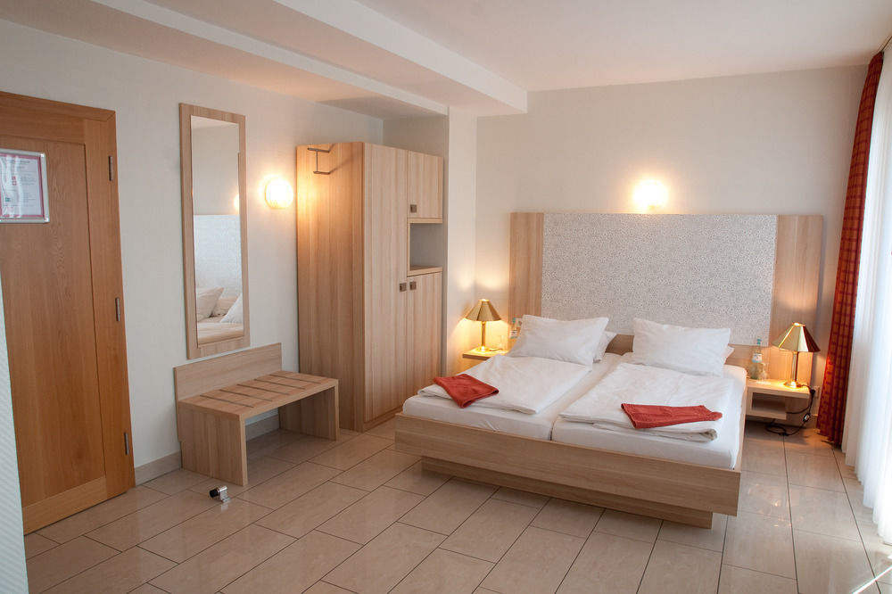 Hotel Conti Am Hauptbahnhof Мюнстер Экстерьер фото